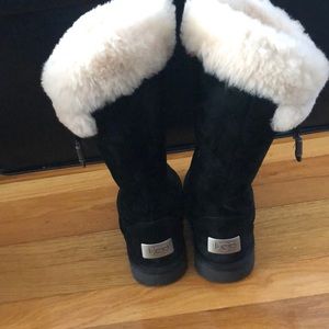Black zip up UGGS